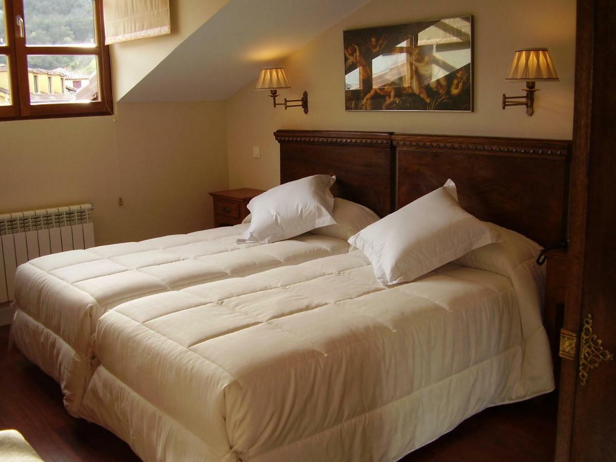 Hotel La Casona De Don Santos Proaza Zewnętrze zdjęcie